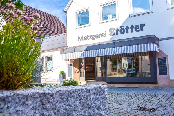 Die Metzgerei Stötter finden Sie vier Mal im Landkreis Neu-Ulm: Zwei mal in Weißenhorn, in Neu-Ulm / Gerlenhofen und in Ludwigsfeld: Wir freuen uns auf Ihren Besuch!